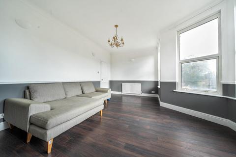 2 bedroom flat for sale, Sandrock Road, Lewisham