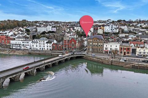Flat 2, 4 Bridge Street, Bideford, EX39 2BU