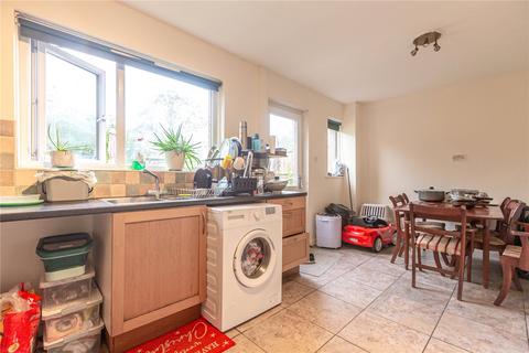 3 bedroom semi-detached house to rent, Ashburton Road, Bristol BS10