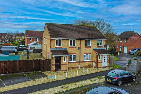 3 bedroom semi-detached house to rent, Larch Close, Bridgwater