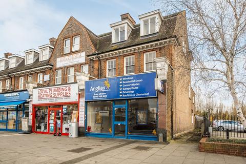 Retail property (high street) to rent, Harrow HA2