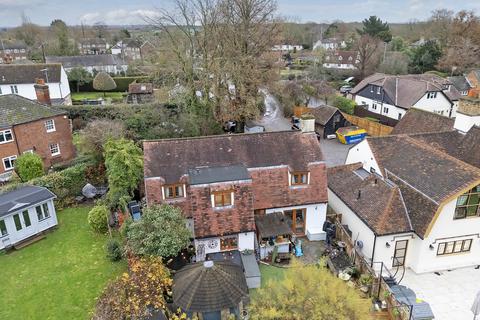 4 bedroom detached house for sale, Park Lane, Brentwood CM13