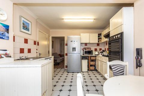 3 bedroom terraced house for sale, Queens Park Road, Brighton