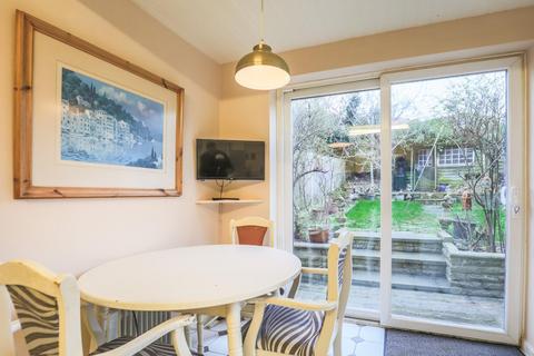 3 bedroom terraced house for sale, Queens Park Road, Brighton