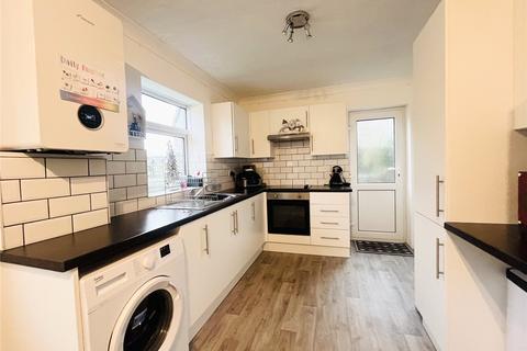 3 bedroom end of terrace house to rent, Shardeloes Road, Angmering, Littlehampton, West Sussex, BN16