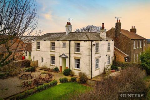 4 bedroom link detached house for sale, Bempton, Bridlington