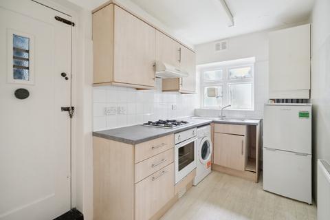 2 bedroom apartment for sale, Elm Park Court, Pinner HA5