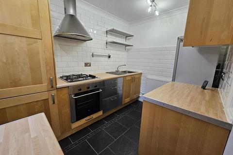 1 bedroom flat to rent, Queens Road, Brentwood CM14