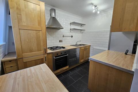 1 bedroom flat to rent, Queens Road, Brentwood CM14