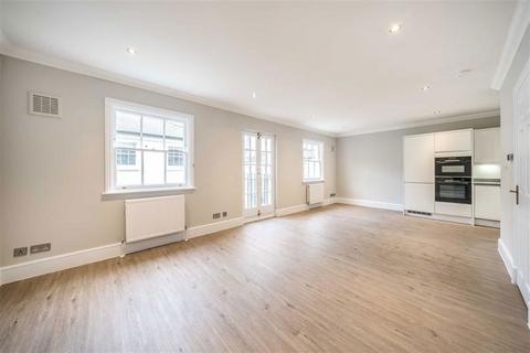 3 bedroom house to rent, Lancaster Mews, London W2