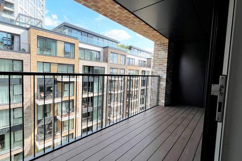 2 bedroom flat to rent, Savoy House, Chelsea Creek SW6