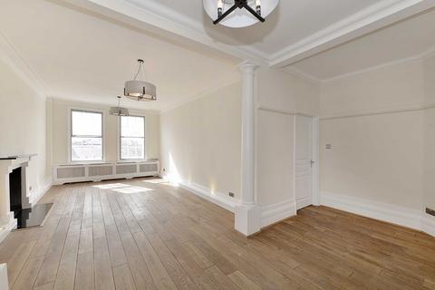 3 bedroom apartment to rent, St Johns Wood Court, St John's Wood Road, London, NW8