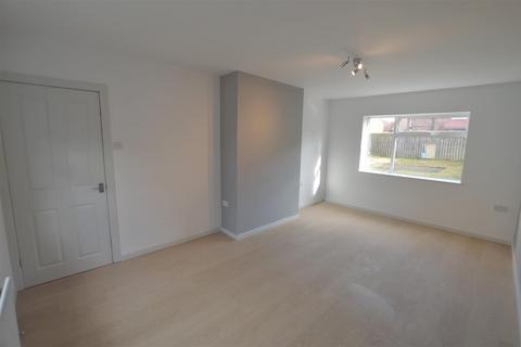 4 bedroom end of terrace house to rent, Chesham Green, Newcastle Upon Tyne NE3