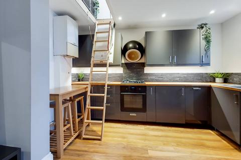 1 bedroom house for sale, Priscilla Close, Tottenham, London, N15