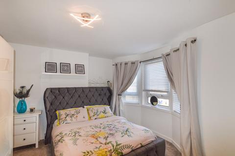 18 Flatt Road, Largs, KA30 9EA