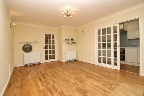 1 bedroom ground floor maisonette for sale, Courtyard Gardens, Wrotham TN15