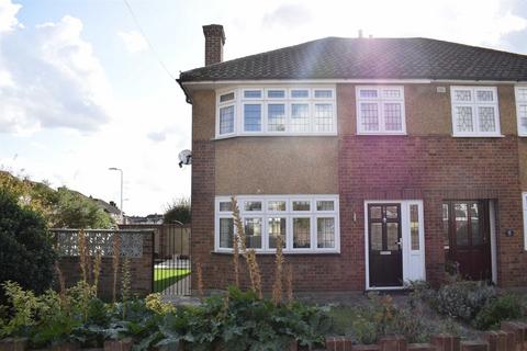 4 bedroom semi-detached house to rent, Glenton Way, Rise Park, Romford