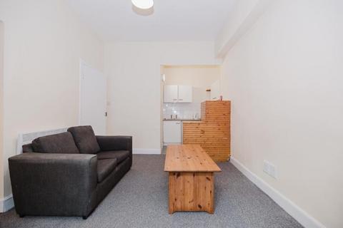 1 bedroom flat to rent, 0337L – Bryson Road, Edinburgh, EH11 1EE