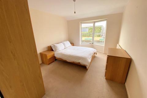 2 bedroom apartment to rent, Chantry Court, Hatfield AL10