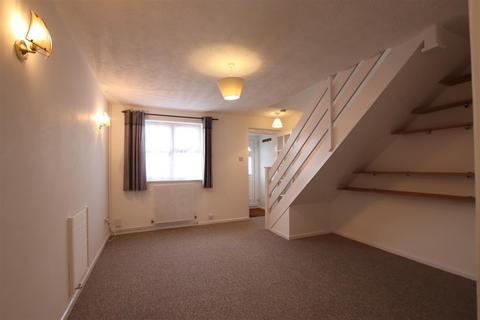 2 bedroom terraced house to rent, Chatsworth Road, Chichester