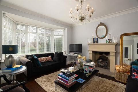 4 bedroom detached house for sale, Wayside Mount, Leeds LS14