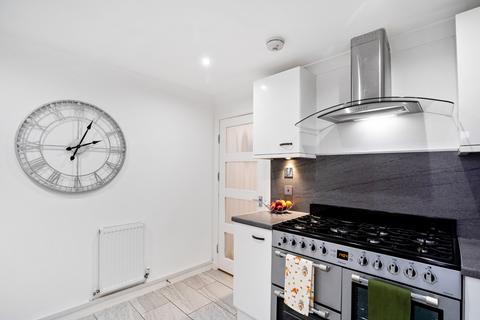 2 bedroom flat for sale, Poynter Court, Old Glasgow Road, Uddingston, Glasgow, South Lanarkshire, G71 7HQ