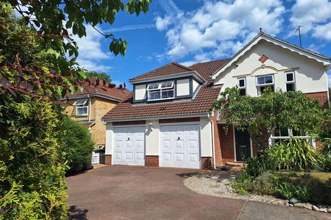 5 bedroom detached house for sale, LANGDALE DRIVE, ASCOT, BERKSHIRE, SL5 8TQ