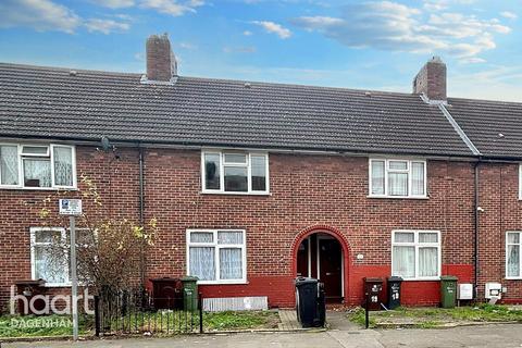 2 bedroom terraced house for sale, Markyate Road, Dagenham