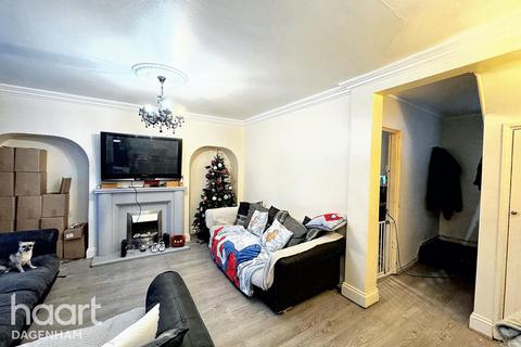 2 bedroom terraced house for sale, Markyate Road, Dagenham