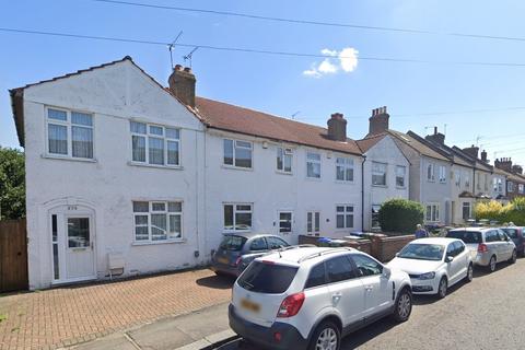 3 bedroom terraced house to rent, Brook Street Erith DA8