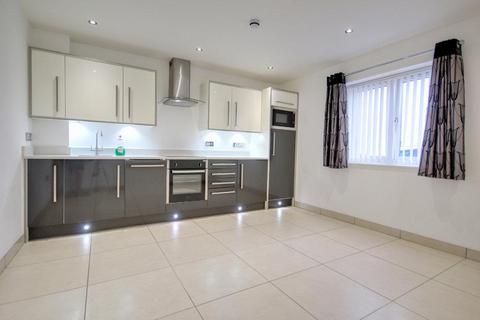 2 bedroom flat to rent, Broadway House, Hornsea