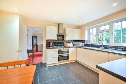 4 bedroom detached house to rent, Norden Road, Maidenhead, Berkshire, SL6