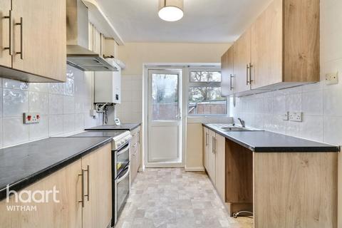 83 Braintree Road, Witham, CM8 2BY