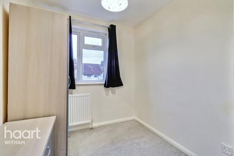 83 Braintree Road, Witham, CM8 2BY