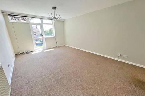 2 bedroom property for sale, St Andrews House, Bradford Place, Penarth