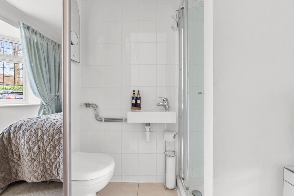 Bedroom 2 Shower