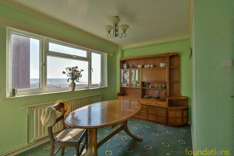 3 bedroom flat for sale, Marina, East Sussex, Bexhill on Sea, TN40