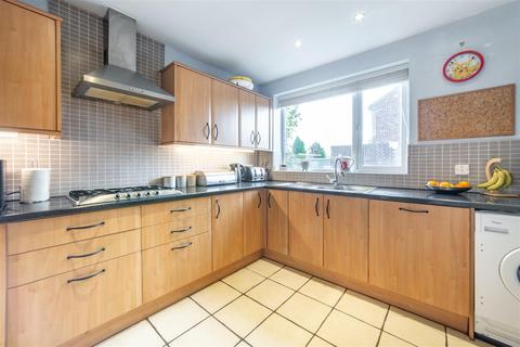 4 bedroom semi-detached house for sale, Princes Road, Brunton Park, NE3