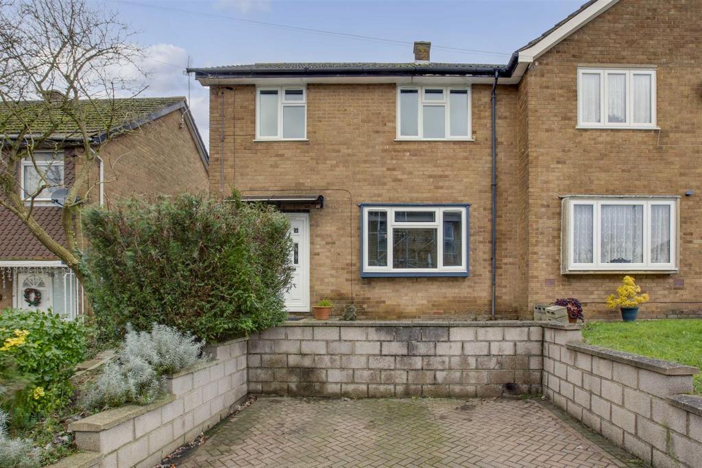 93 Gayhurst Road, HP13 7 XJ (LOW RES)-15.jpg