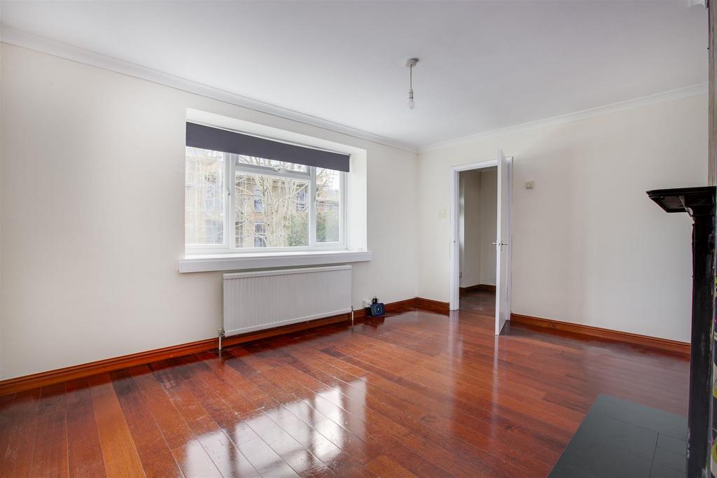 93 Gayhurst Road, HP13 7 XJ (LOW RES)-6.jpg