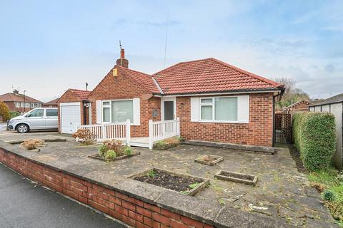 2 bedroom detached bungalow for sale, Crossways Drive, Harrogate, HG2