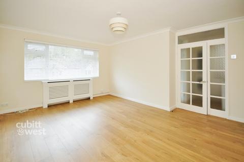 2 bedroom apartment to rent, Purley Park Road Purley CR8