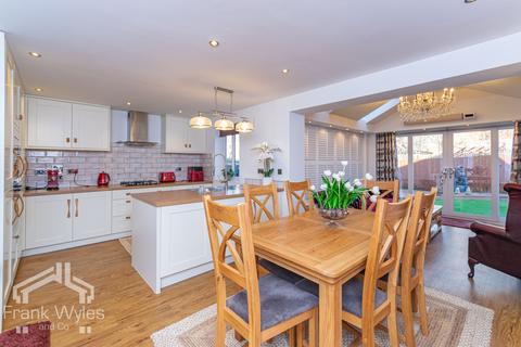 4 bedroom detached house for sale, Yew Gardens, Blackpool, Lancashire