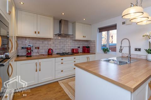 4 bedroom detached house for sale, Yew Gardens, Blackpool, Lancashire