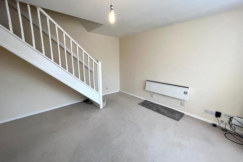 2 bedroom end of terrace house to rent, Rolvenden Grove, Kents Hill, Milton Keynes MK7