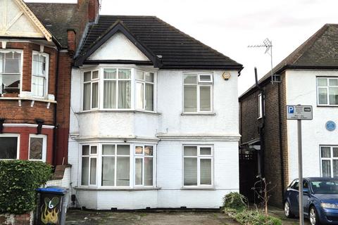 4 bedroom end of terrace house for sale, Wrottesley Road, Kensal Rise (Borders)