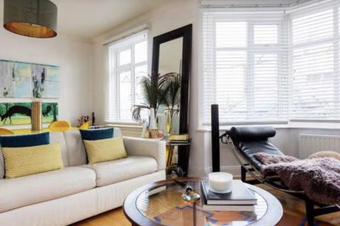 4 bedroom end of terrace house for sale, Wrottesley Road, Kensal Rise (Borders), NW10 5YL