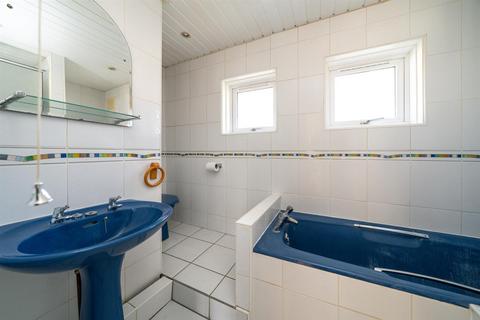 25 Belsize Road, Hemel Hempstead, HP3 8DJ