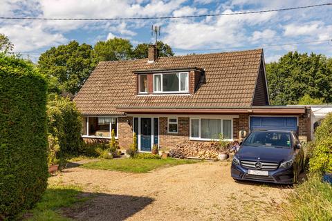 3 bedroom detached house for sale, Crowborough Road, Uckfield TN22