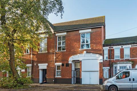 Ashburnham Road, Bedford, Bedfordshire